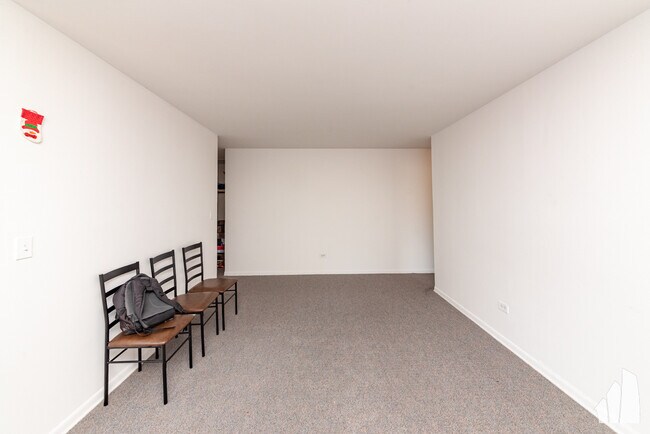 Photo - 520 W Aldine Ave Unit 505