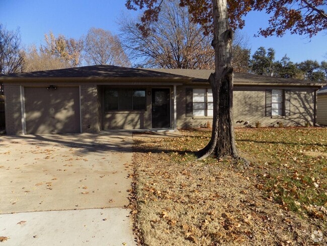 Building Photo - 1016 Billie Ruth Ln Rental