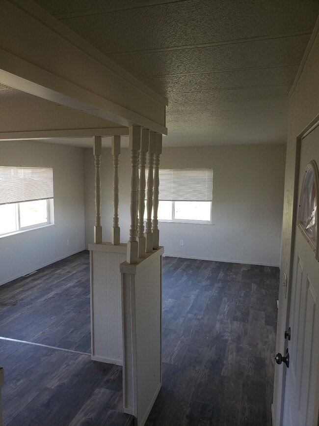 Photo - 3197 Eastview Rd