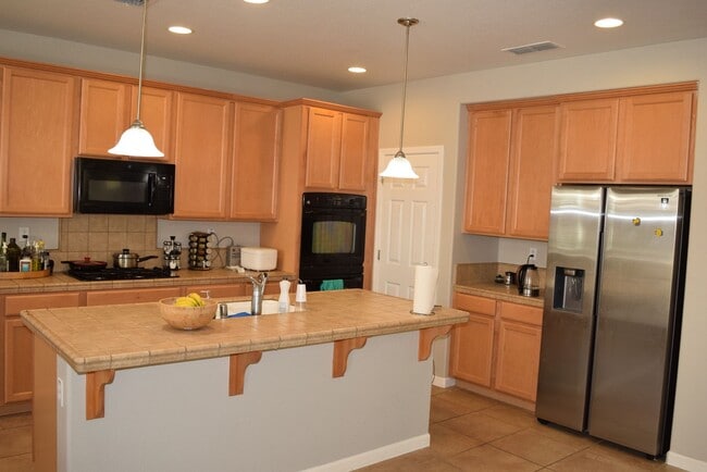 Photo - 904 Campfire Cir