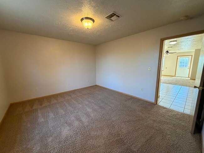 Photo - Spacious 3 Bedroom 2 Bath Townhome