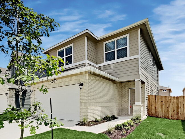 Photo - 2722 Meadowood Heights