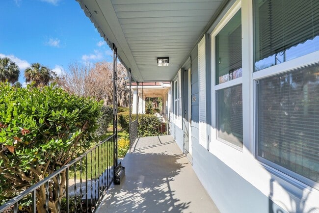 Photo - 3 BED | 2 BATH | REAR OFF-STREET PARKING |...