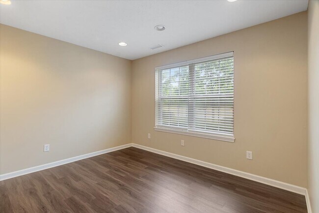 Photo - 13310 Golden Gate Dr W