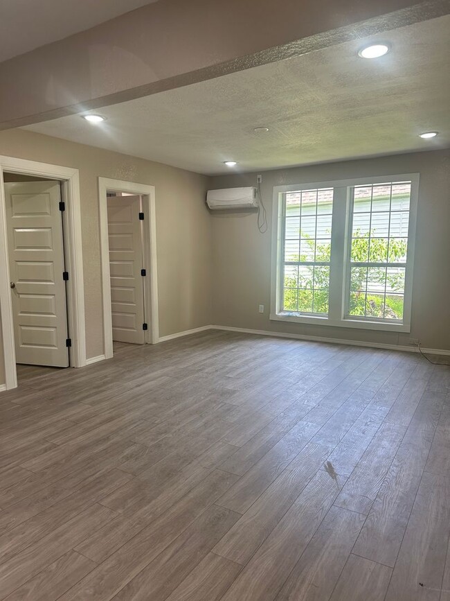 Photo - $1,200 Move-in-Special