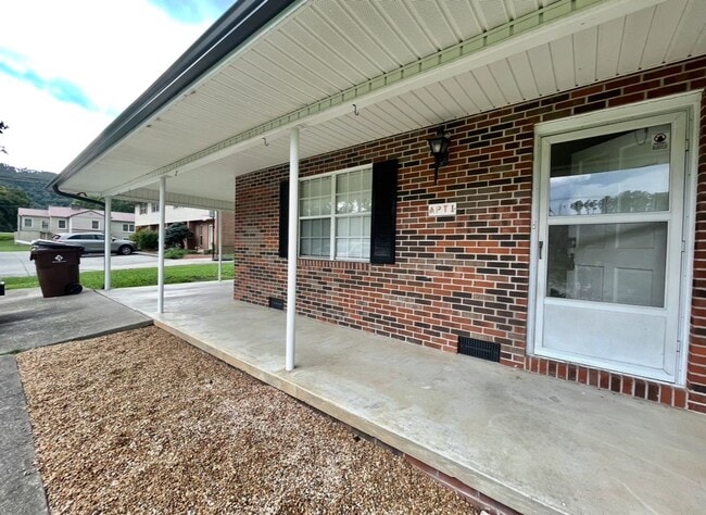 Photo - Large 2 bedroom/2 bath in Karns