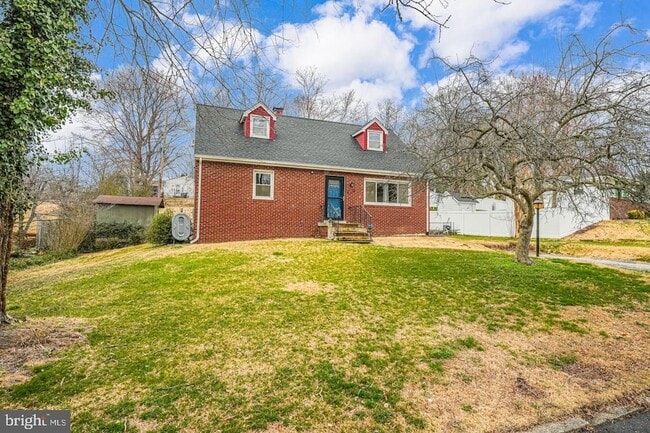 6714 Amherst Rd