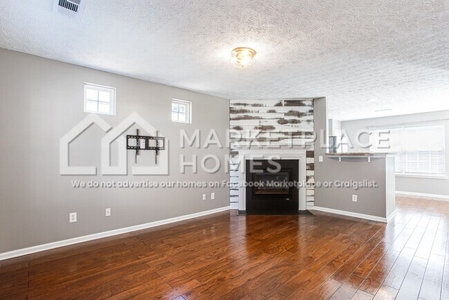 Photo - 602 Spanish Oak Dr