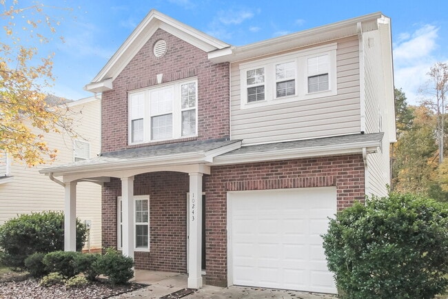 Photo - 10243 Hugue Way