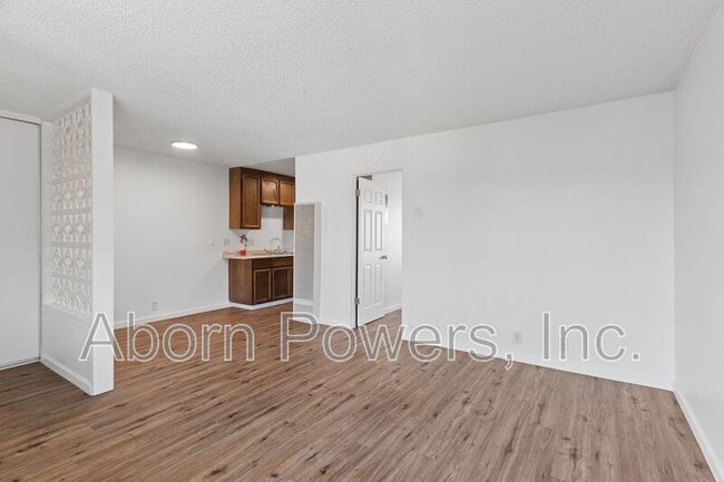 Photo - 1221 B St