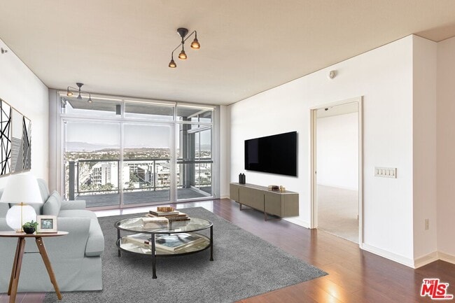Building Photo - 13650 Marina Pointe Dr Unit 1108