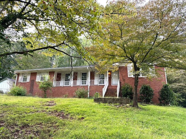 Great location! Easy access to Trilith, PT... - Great location! Easy access to Trilith, PT... House