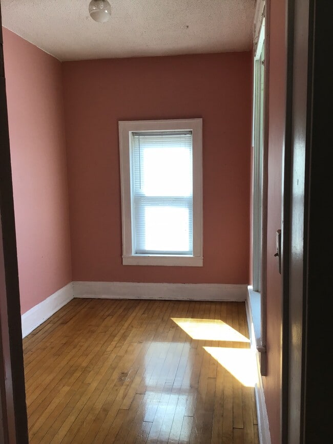 Photo - 2726 DuPont Ave S