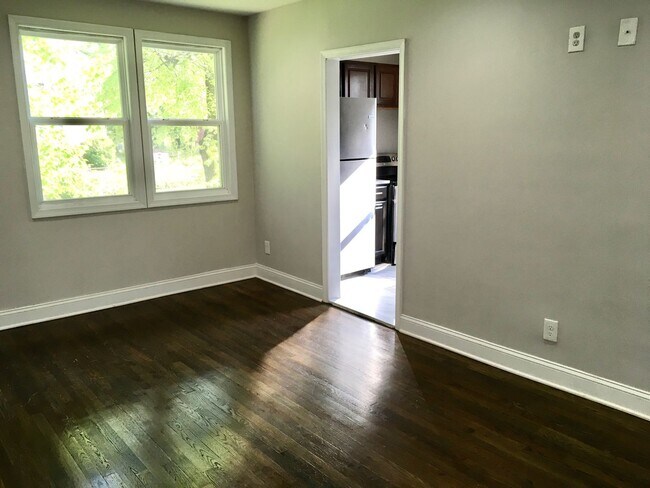 Photo - 1111 Gleneagle Rd Unit 2