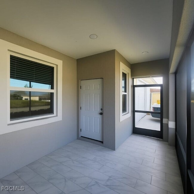 Photo - 2431 Paul Ave S