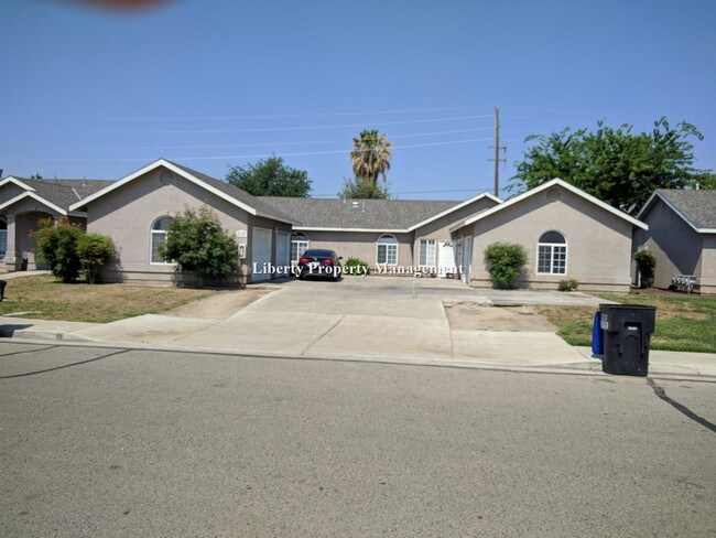 Tulare hook up