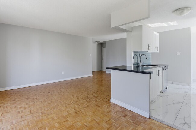 Photo - Springdale Place North