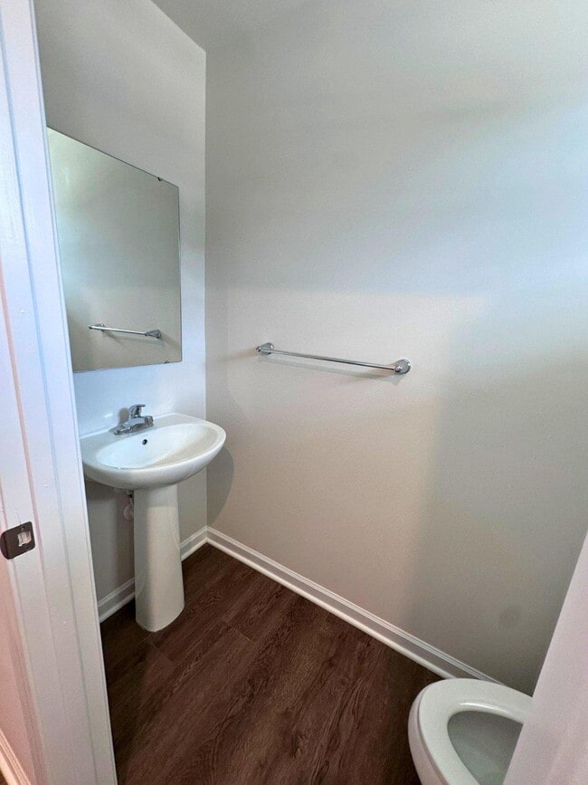 Photo - 2565 Laurel Pk Dr