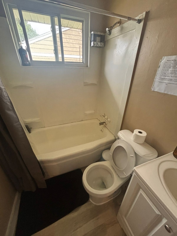 Photo - 240 W Ann Arbor Ave