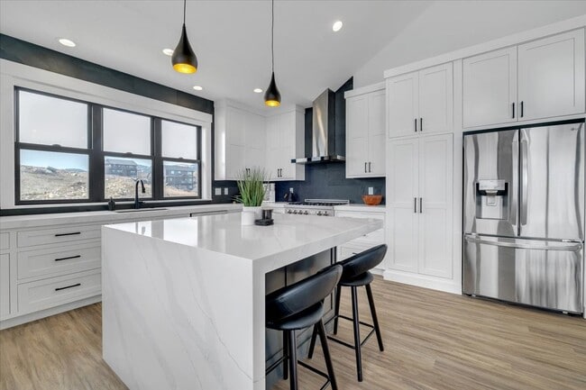 Photo - 1237 Sculpin Loop