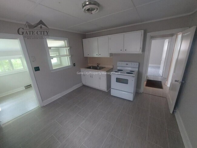 Photo - 914 Randolph St