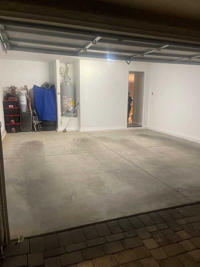 Photo - 814 S 109th Ave