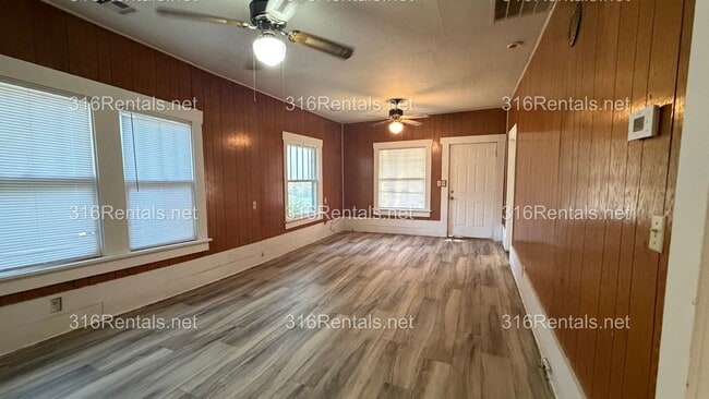 Photo - 620 S Washington St