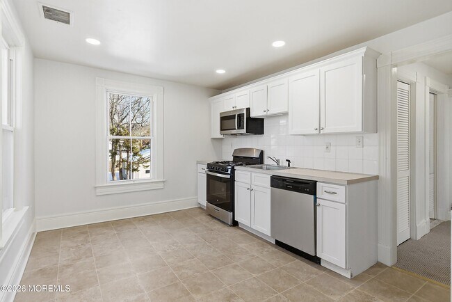 Photo - 94 Branch Ave