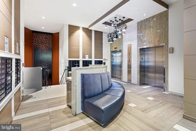 Photo - 2550 17th St NW Unit 511