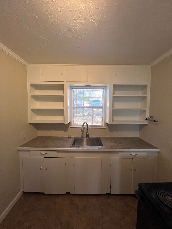 213 W Plum St House House Rental in Durant, OK