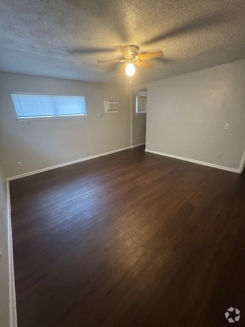 Building Photo - 5220 Weber Rd Unit E-102 Rental