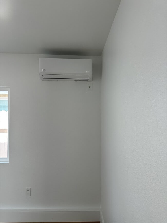 Photo - 14601 Lofty St Unit Apt 1