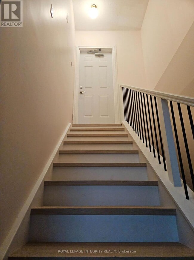 Photo - 804 Hot Springs Way