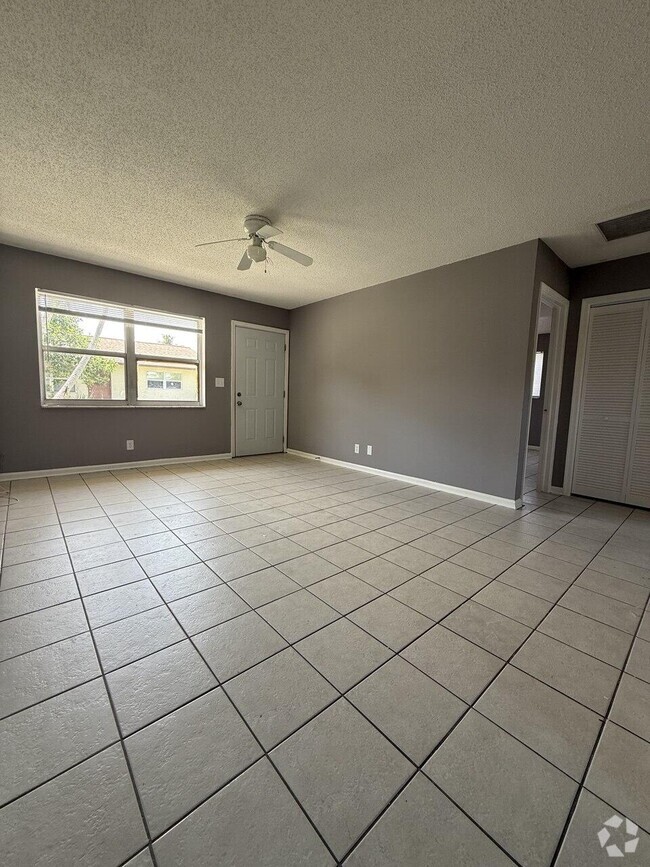 Building Photo - 1794 Juno Rd Unit 1 Rental