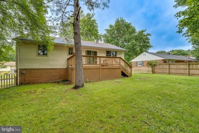 Photo - 14715 Lock Dr