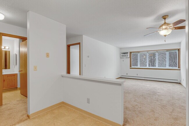 Kitchen-Livingroom