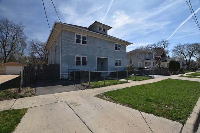 Photo - 545 Hammond Ave