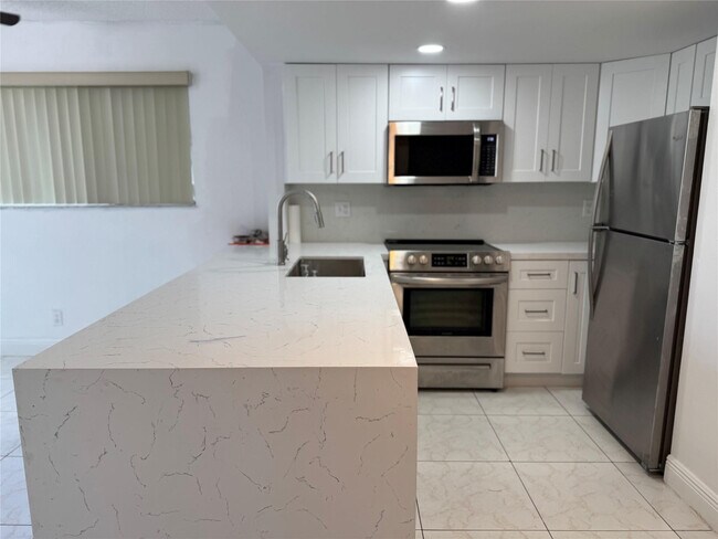 Photo - 8031 Lagos De Campo Blvd