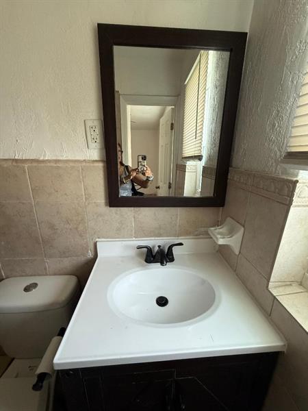 Photo - 713 NE 3rd St