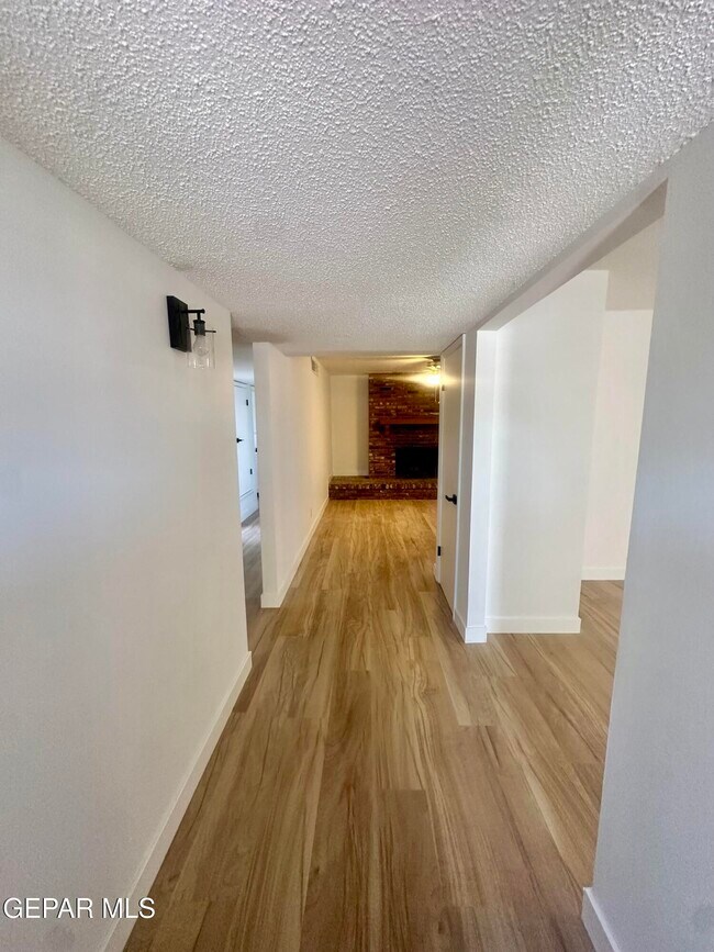 Photo - 4128 Perth Dr