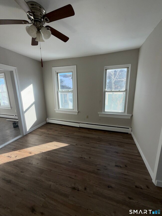 Photo - 42 Summer St Unidad 4