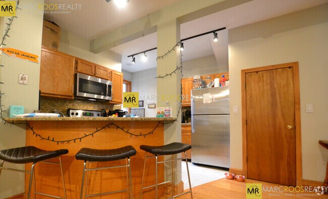 Building Photo - 77 Easton St Unit 1 Rental
