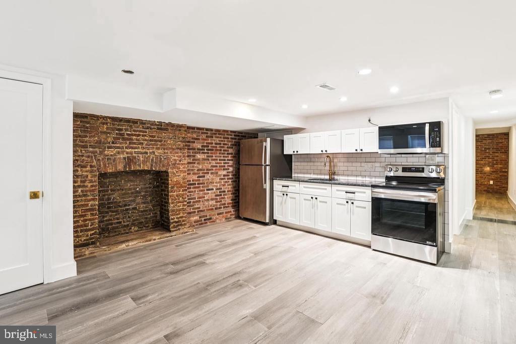 Photo - 1507 Marion St NW Unit 1