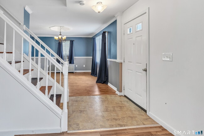 72 Bennett Ave