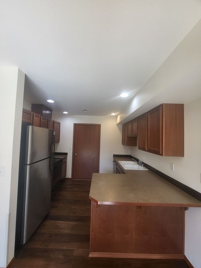 Photo - Hopkins - 9023/25 Unit 9025