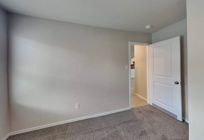Building Photo - 11839 Pelican Pass Rental