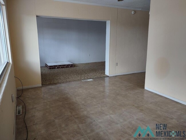 Photo - 1108 S Santa Catalina St