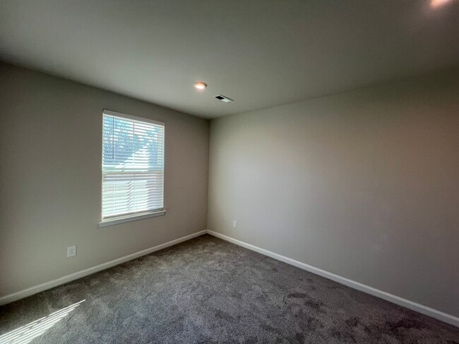 Photo - 1965 Stallings Rd