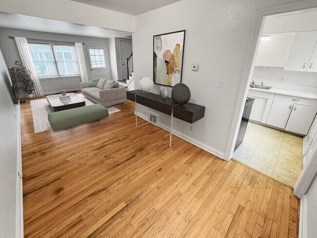 Photo - Stunning 2 Bedroom Townhome Unit 1818-6