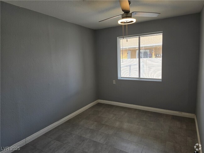 Building Photo - 1037 June Ave Rental